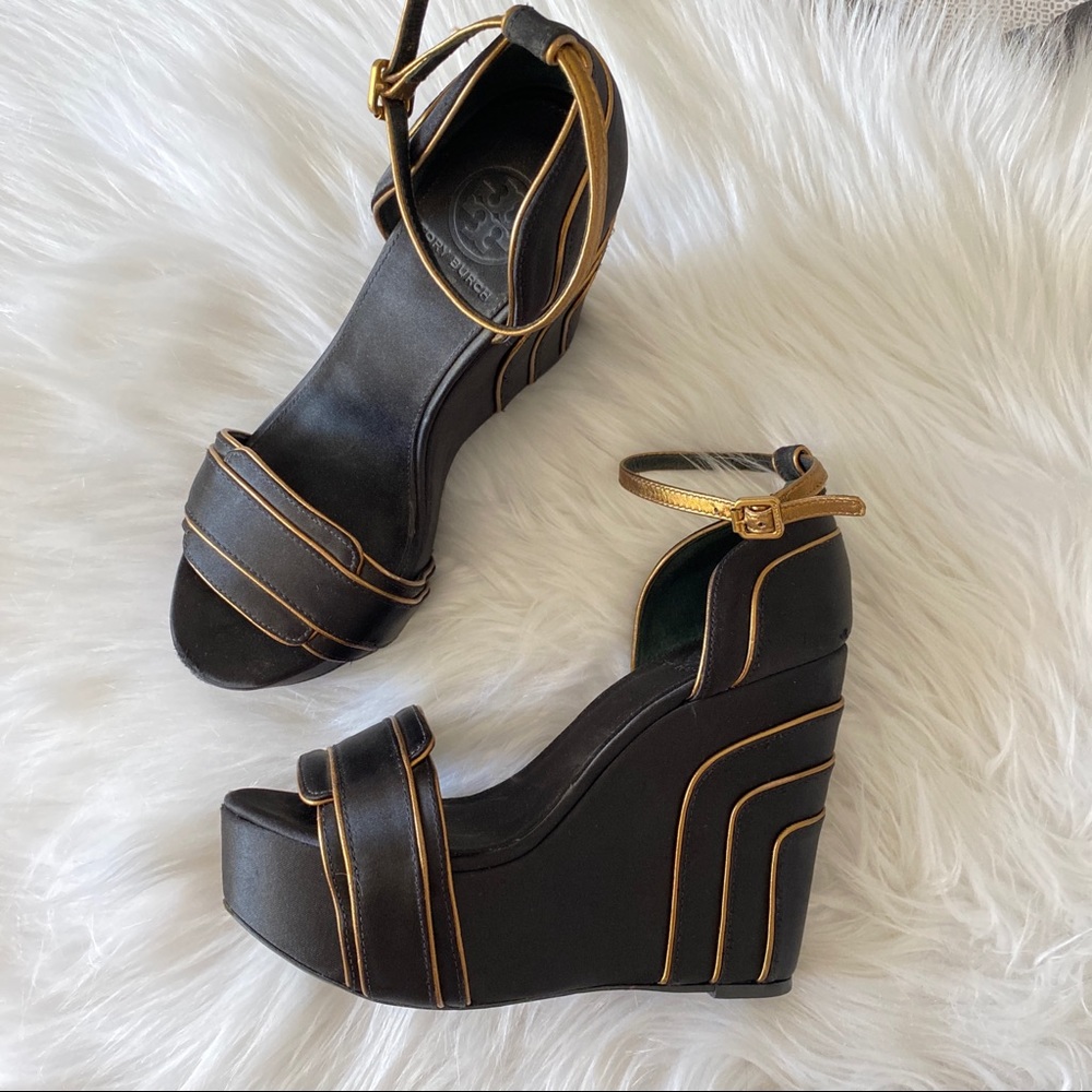 Tory Burch women satin wedges with golden elements - Picture 1 of 16